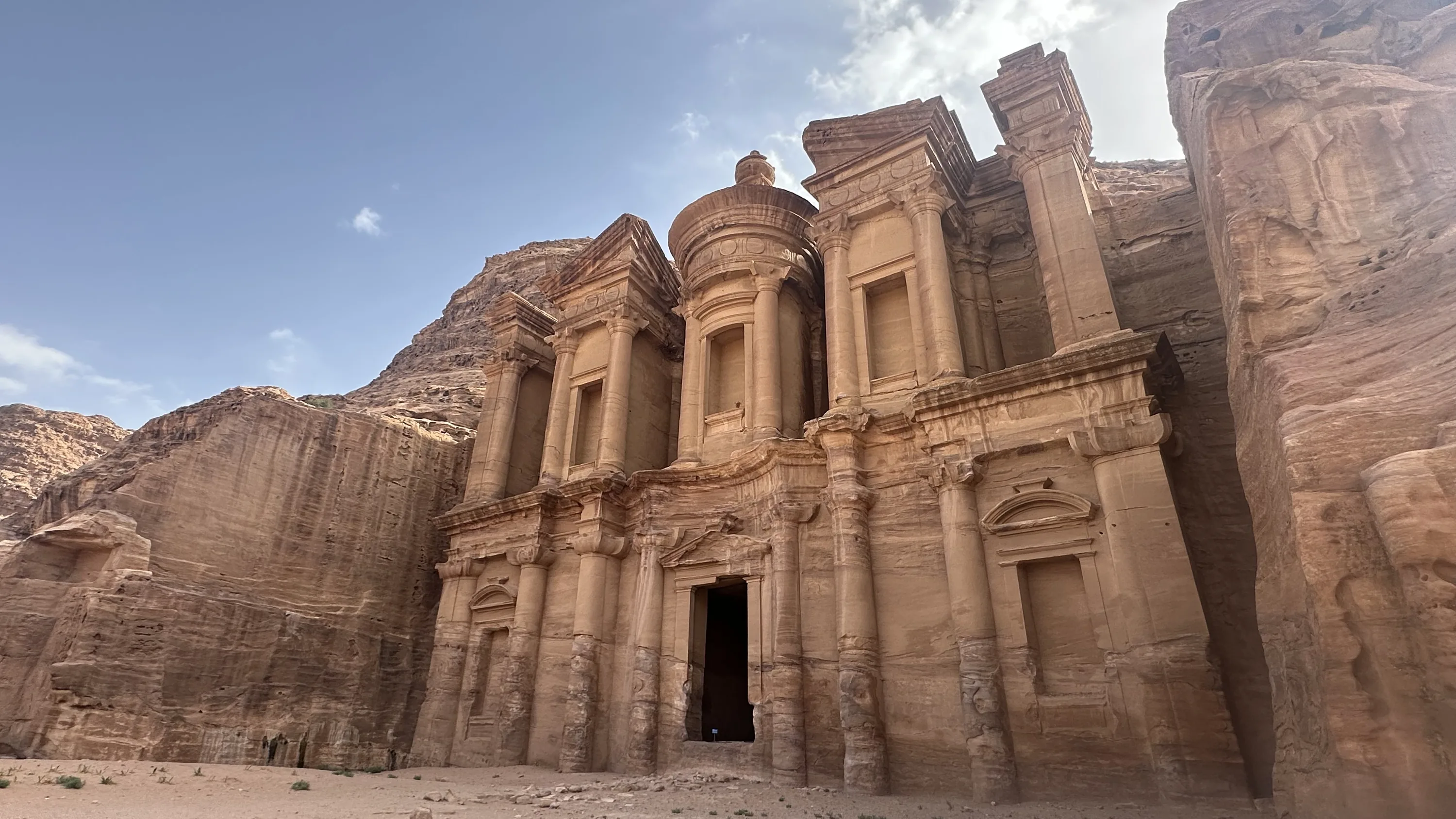 El Monasterio de Petra, Jordania